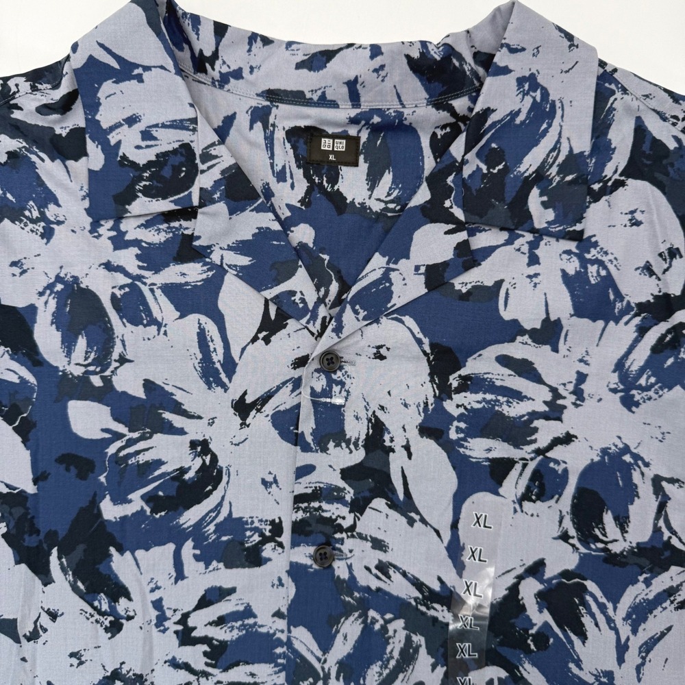 Uniqlo Button Up Mens‎ XL Blue Floral Abstract 473061 Camp Collar Short Sleeve